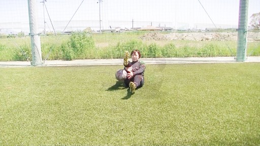 【サッカー 練習メニュー】ボールを使った体幹強化_1