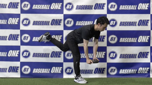 【野球  練習メニュー】片足での力の発揮を覚えるトレーニング　プレートレッグアップ