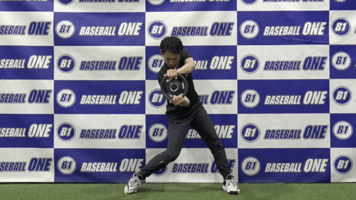 打撃動作での胸郭の動きを覚えるトレーニング 　プレートローテーション