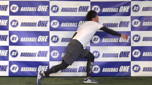【野球  練習メニュー】前足を安定させる練習方法「ランジの姿勢から投げる」