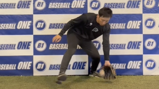 【野球 練習メニュー】捕球の際にグローブを引いてしまう