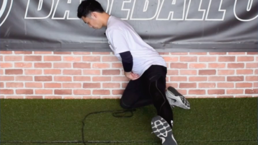【野球  練習メニュー】股関節回旋の動きを良くするストレッチ