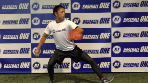 【野球  練習メニュー】股関節に体重を乗せて投げていく練習方法