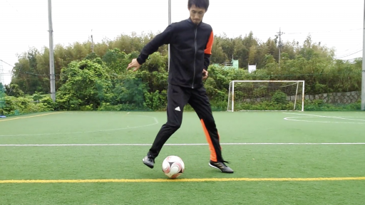 【サッカー  練習メニュー】初心者向け インサイドコントロール④