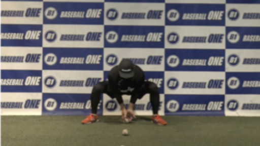 【野球 練習メニュー】股割りの姿勢を覚える練習方法