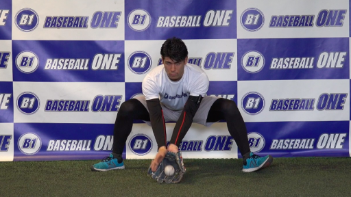 【野球 練習メニュー】グローブの向きを覚える練習方法