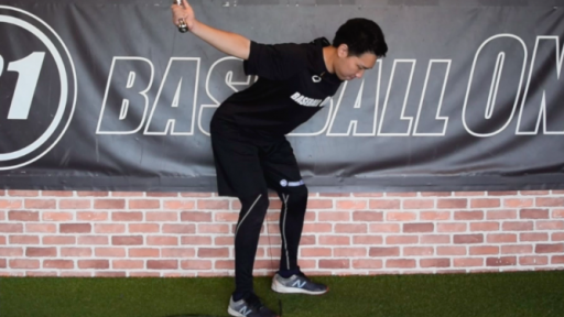 【野球 練習メニュー】肩甲骨のダンベルトレーニング①Tレイズ