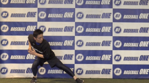 【野球  練習メニュー】踏ん張って捕球する練習方法