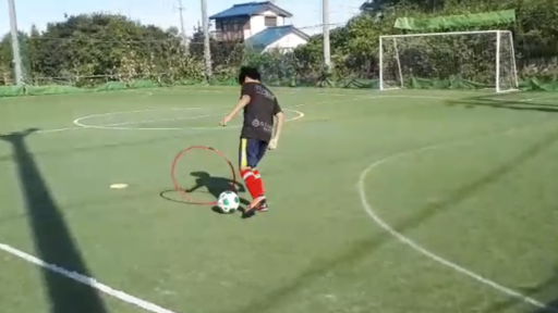 【サッカー 練習メニュー】フラフープを使ったWーUP