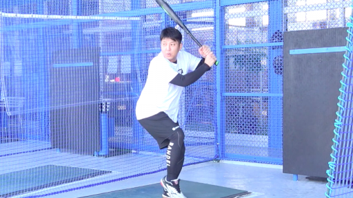 【野球  練習メニュー】前後にジャンプをしてスイングをする打撃練習