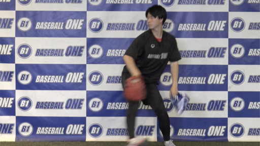 【野球 練習メニュー】軸足の押し込むタイミングを覚える練習方法