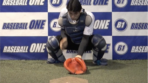 【野球 練習メニュー】手の動きからの捕球姿勢を覚える練習方法