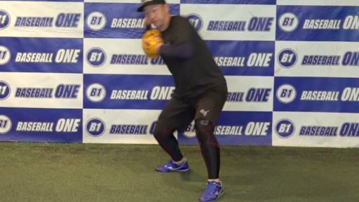 【野球  練習メニュー】ゲッツー時の正面の打球対応を行う練習方法