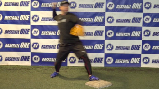 【野球  練習メニュー】自らベースを踏んで1塁送球を行う練習方法