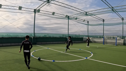 【サッカー 練習メニュー】八角形パス&コントロール 3人組