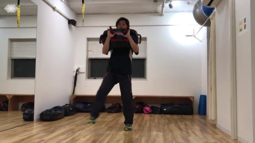 【トレーニング  練習メニュー】アルティメットサンドバッグを使用したトレーニング サイドランジ・ニーレイズ&フロントキャッチ