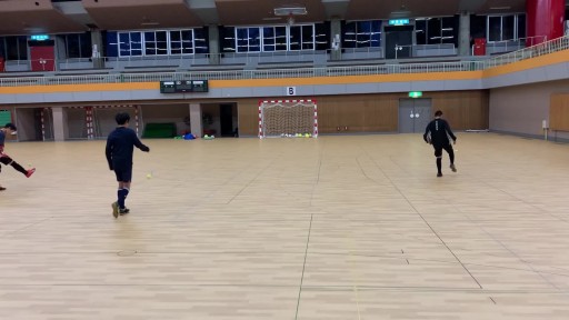 【サッカー 練習メニュー】サッカーが上手くなるフットサル 「ワンバウンドリフティング」TRボール応用
