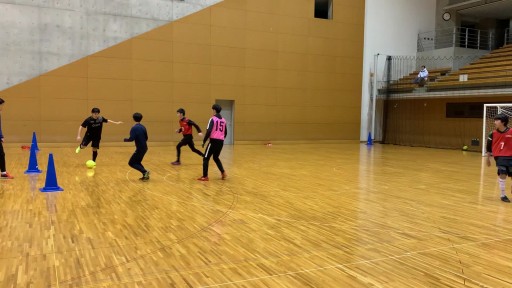 【フットサル 練習メニュー】サッカーが上手くなるフットサル 3対3(ゴール制限付き)