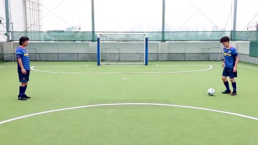 【フットサル 練習メニュー】からだのさまざまな部位で止める