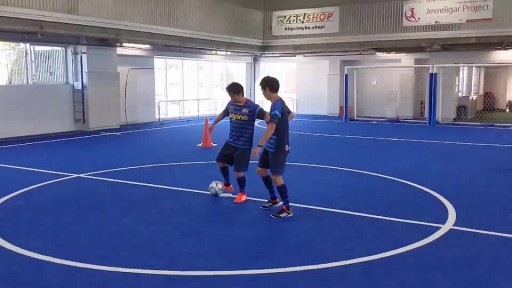 【フットサル 練習メニュー】1vs1(ボールキープ)