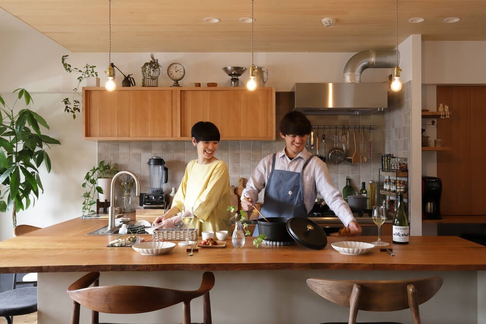 男前西海岸カフェ風 キッチン リビング 玄関収納 ボックス付き