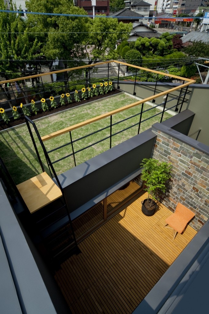 屋上庭園やテラスでアウトドア気分を満喫｜SUVACO(スバコ)