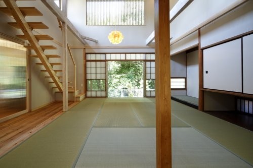 来客が多くても問題なし 自由にくつろげる畳作りの部屋8選 Suvaco スバコ