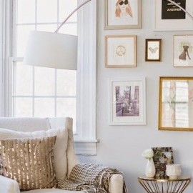 白を基調とした部屋のアクセントカラー選び～ブルー編～｜SUVACO(スバコ)