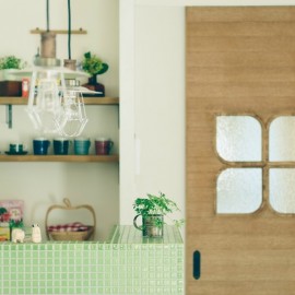 住む人の個性が光る「玄関インテリア」。理想の玄関をつくるには