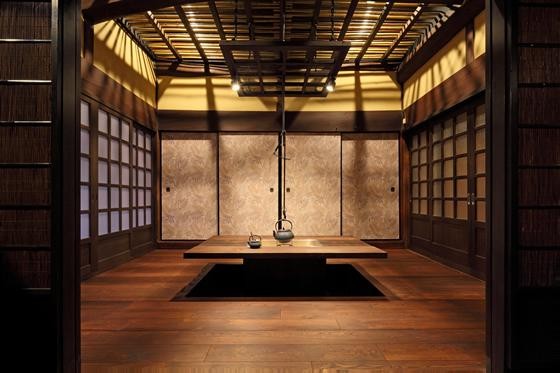 今だからこそ映える「囲炉裏」のある家｜SUVACO(スバコ)