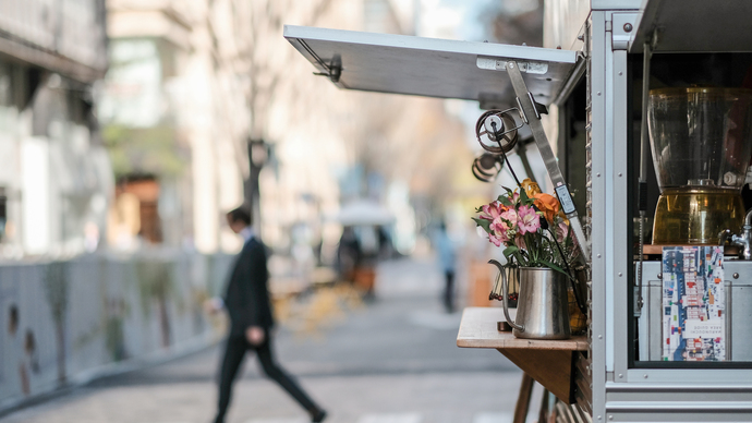 営業中のコーヒートラック