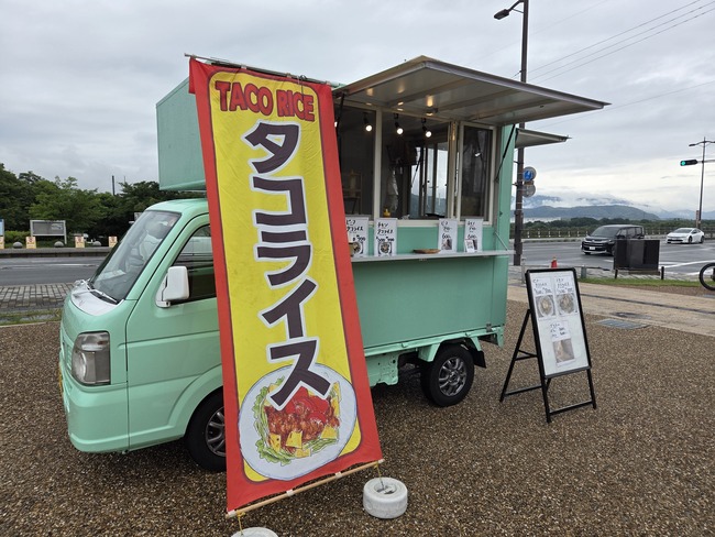 キッチンカーアド３