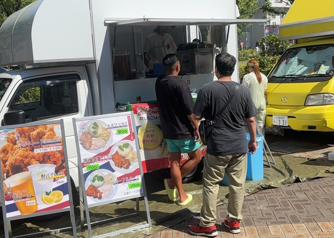 大阪カオマンガイ キッチン