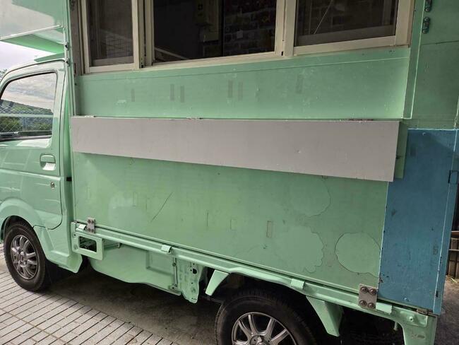 キッチンカーアド３