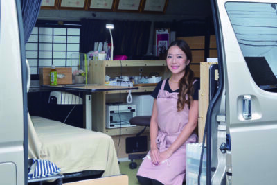 移動式ネイルサロン　爪処琴の店主