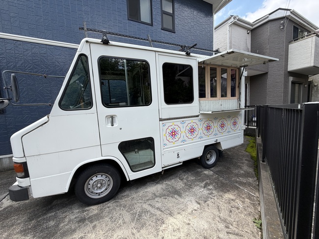 OYSTER VAN