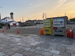 法隆寺駐車場参道沿い