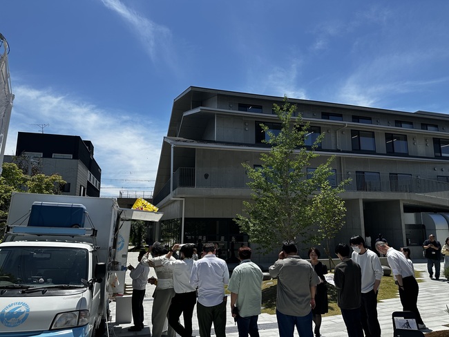 2wa（にわ）複合商業施設　北側敷地内