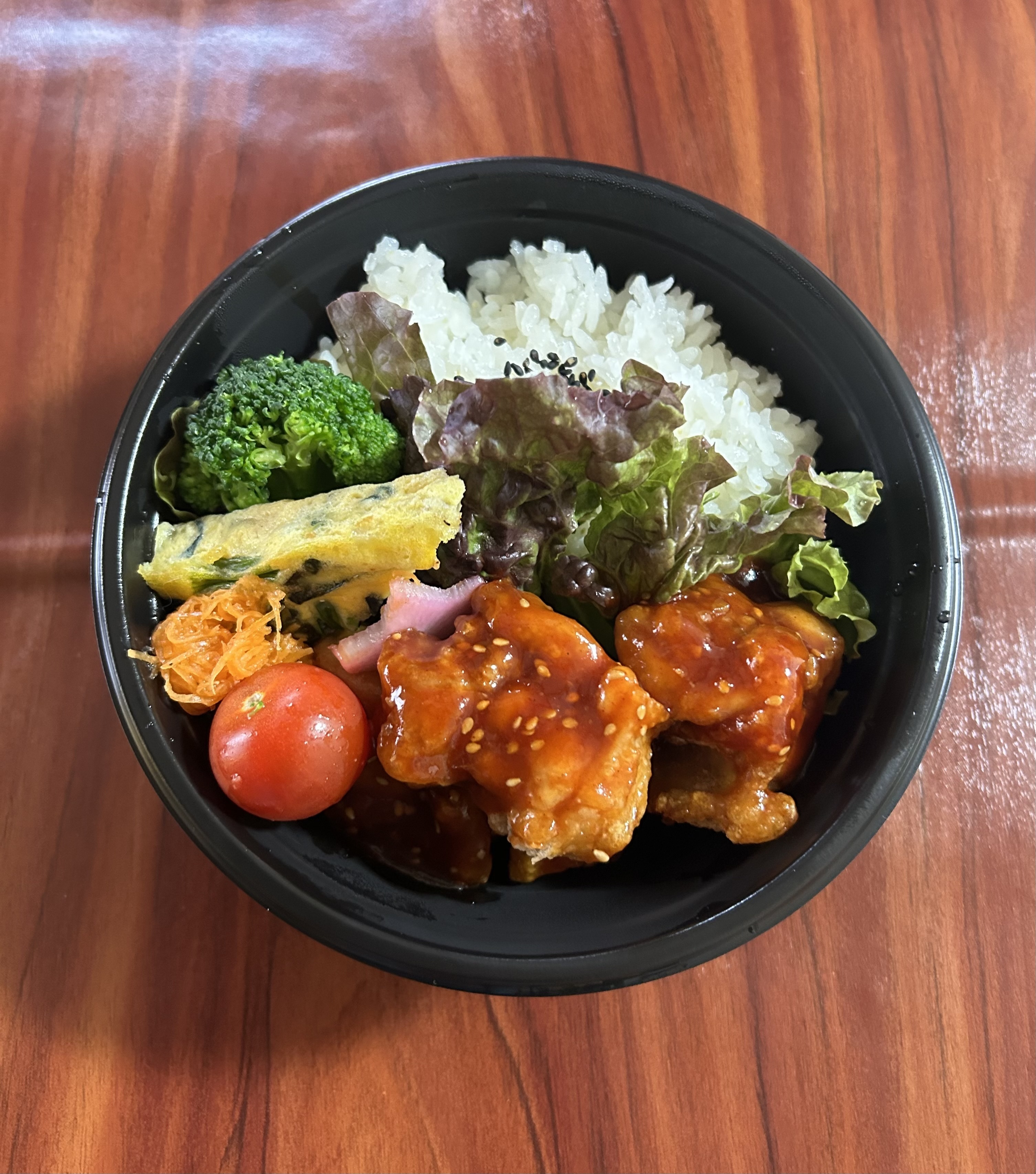 ヤムニャムチキン弁当