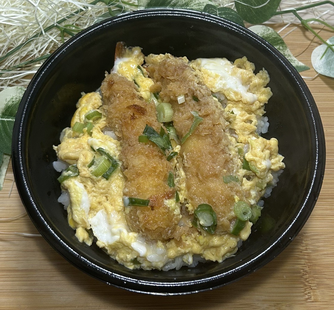 卵とじエビフライ丼