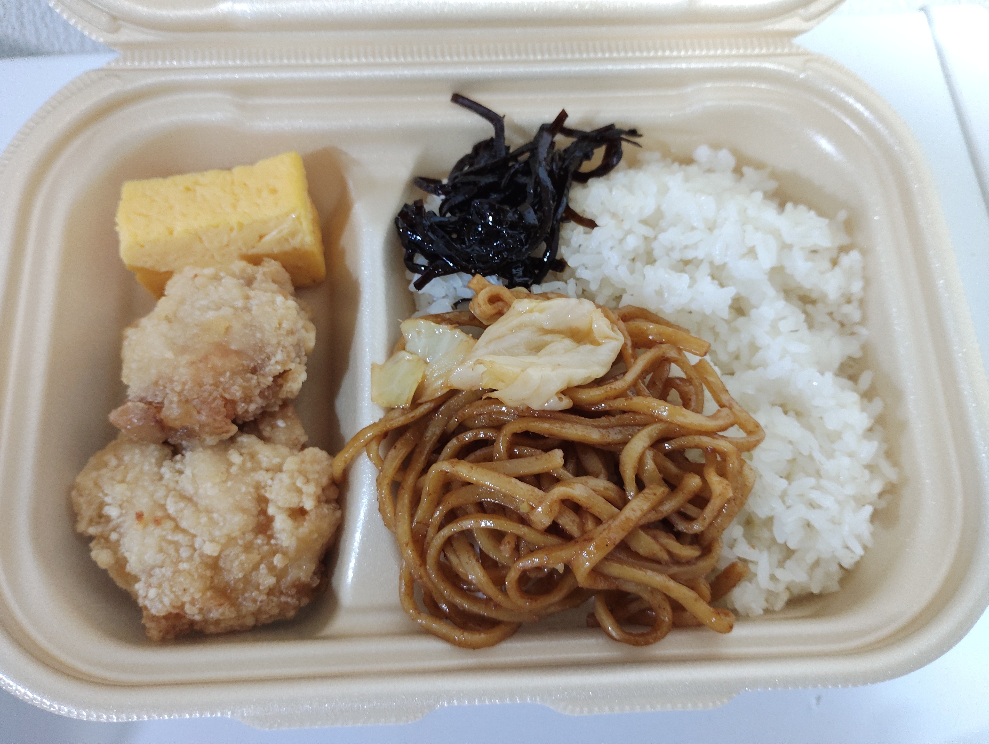 鶏もも唐揚げ・ハンバーグ弁当
