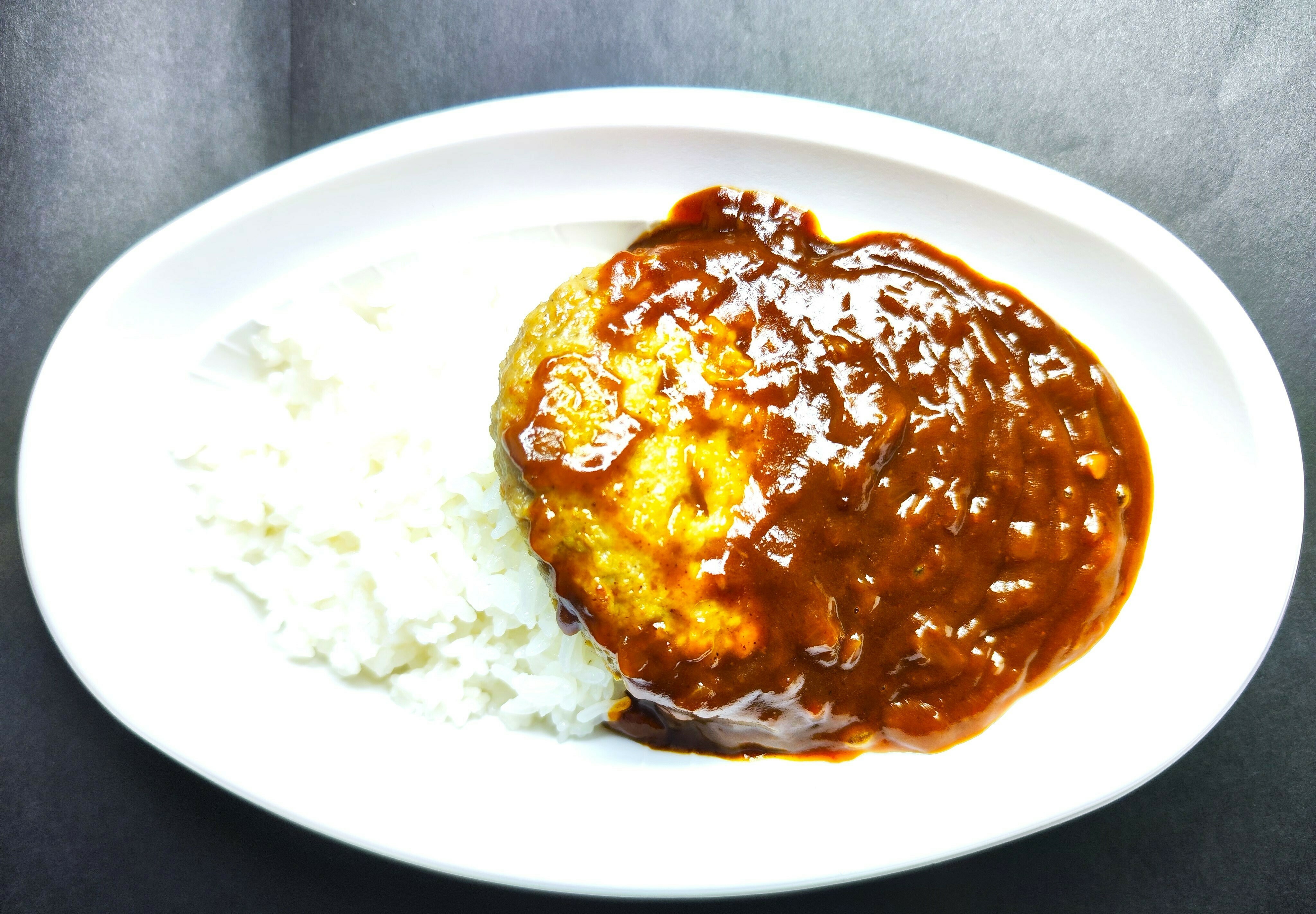 デミグラスハンバーグライス