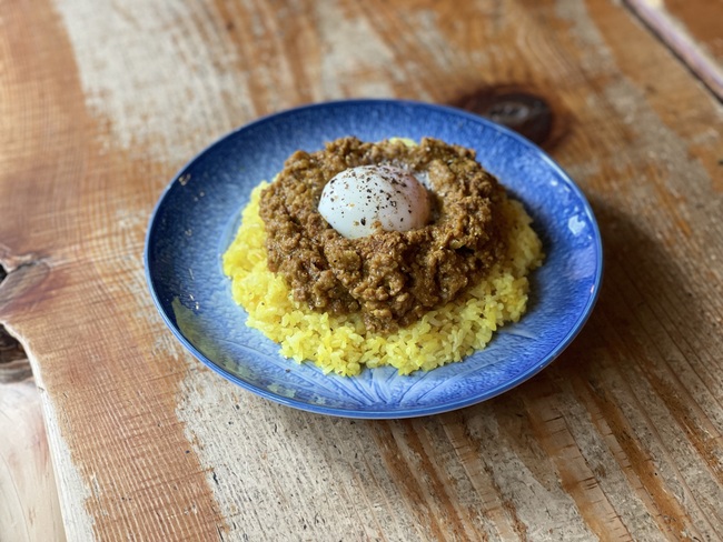 自家製キーマカレー温玉のせ