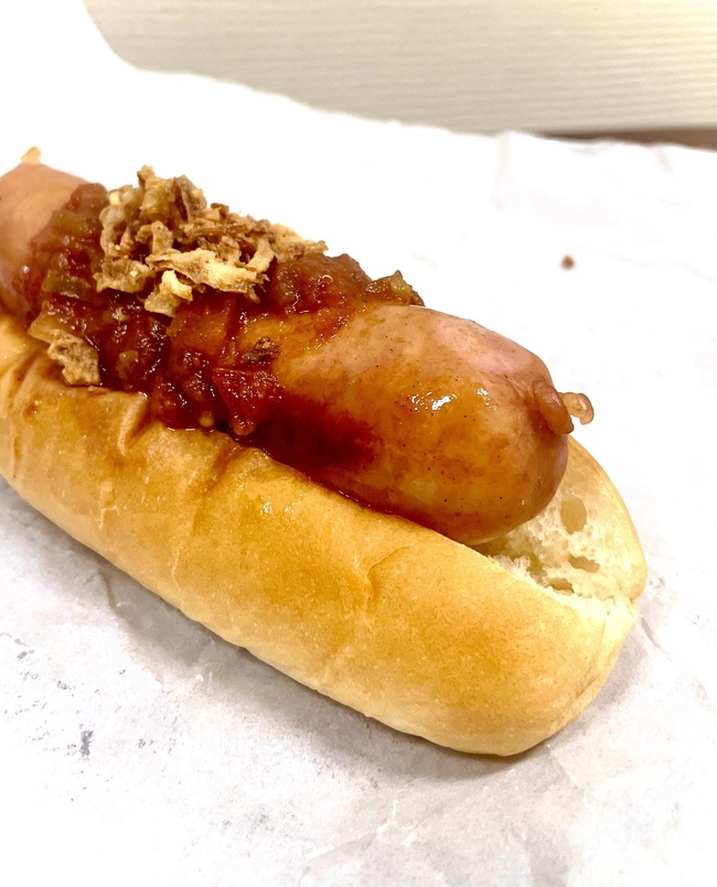 ホットドッグ　トマトチリソース