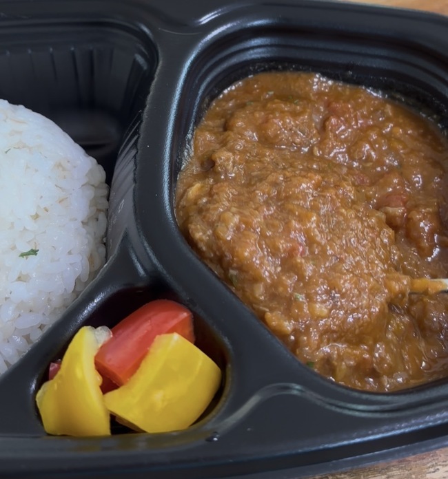 欧風牛すじカレー　(学)