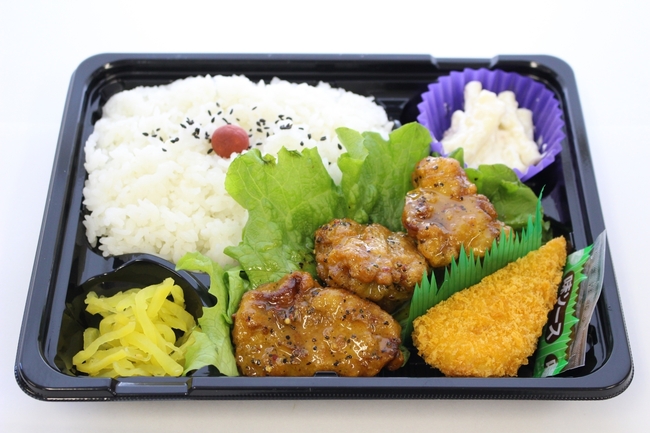 日替わり弁当３種例､鶏唐ヤムヨムチキン風弁当