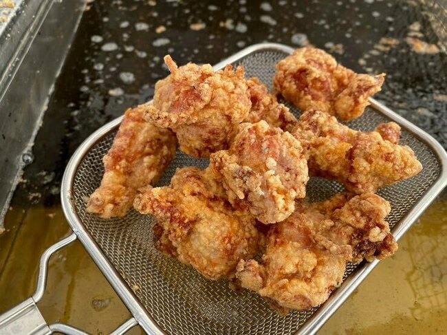 塩唐揚げ（3ヶ入り〕