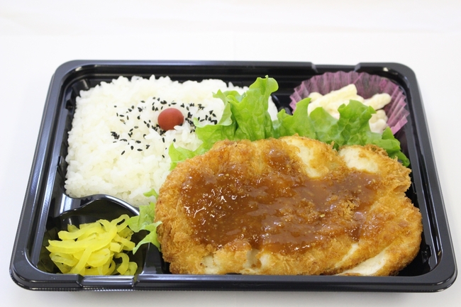 日替わり弁当３種例、チキンカツわさびソース弁当