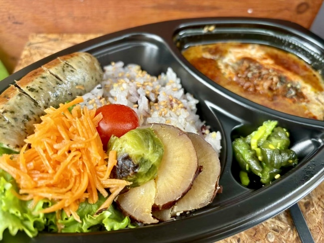 本格フランクフルト付きスパイスカレー&ドリンクセット