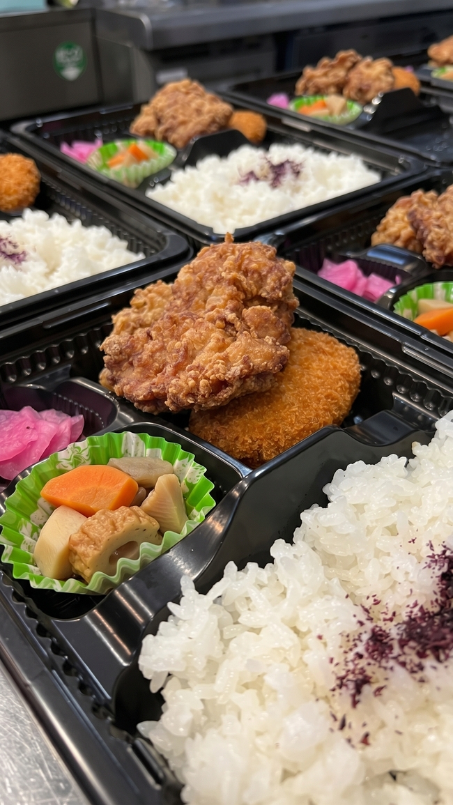 カラコロ弁当